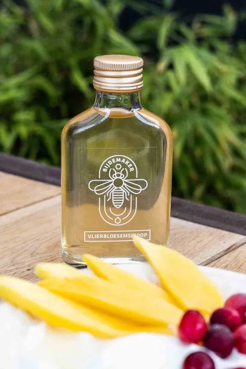 Vlierbloesemsiroop van Bijdemaker